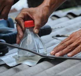 Philippine solar light bottle — a simple invention that is bringing hope to poor in dozens of countries